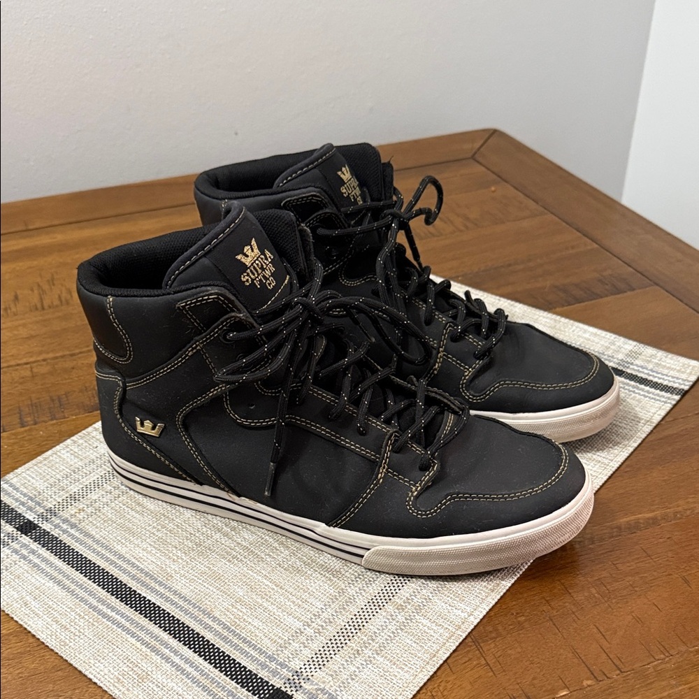 Supra Vaider, Black and Gold High-Top